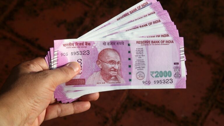 Black money menace, rampant fake currency behind Rs 2,000 note recall