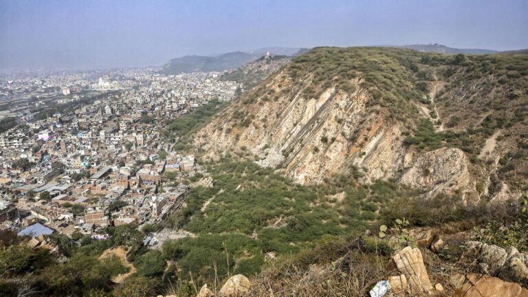 Aravalli Range Faces 31.8% Ecological Risk After Height Classification