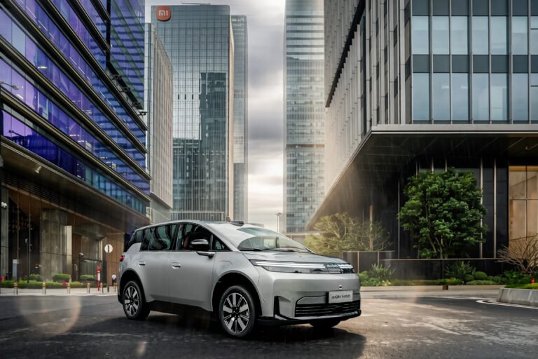 WeRide and GAC Debut First Co-Developed Vehicle Aion N60 Powered by WRD 3.0