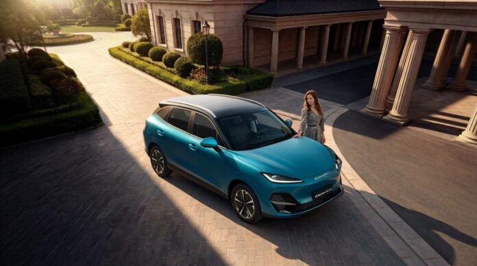 LEPAS L4 EV Set to Launch: Celebrating Football's Defining Moments with Elegant Performance